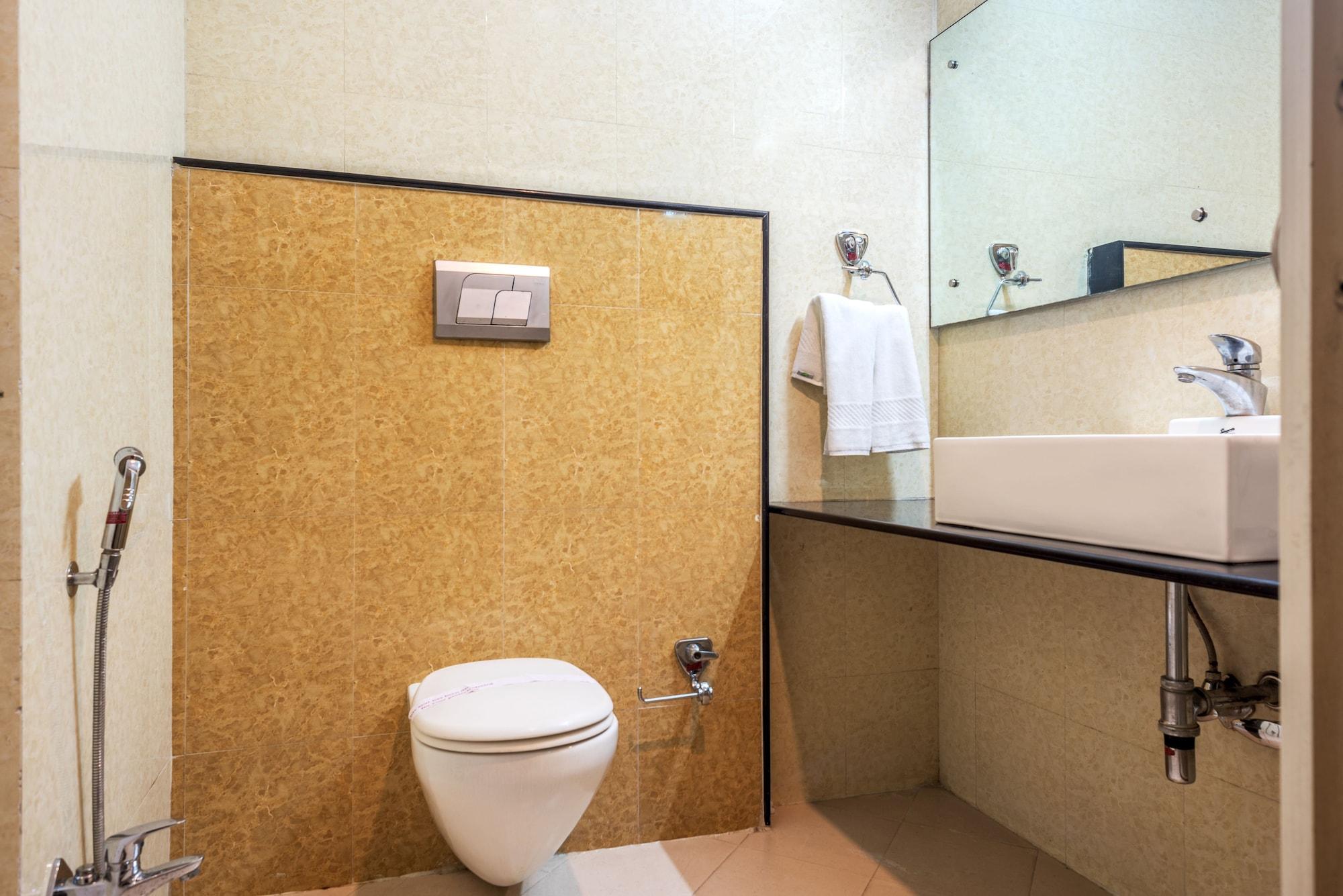 Treebo Trend Grand Plaza Nampally Хидерабад Екстериор снимка