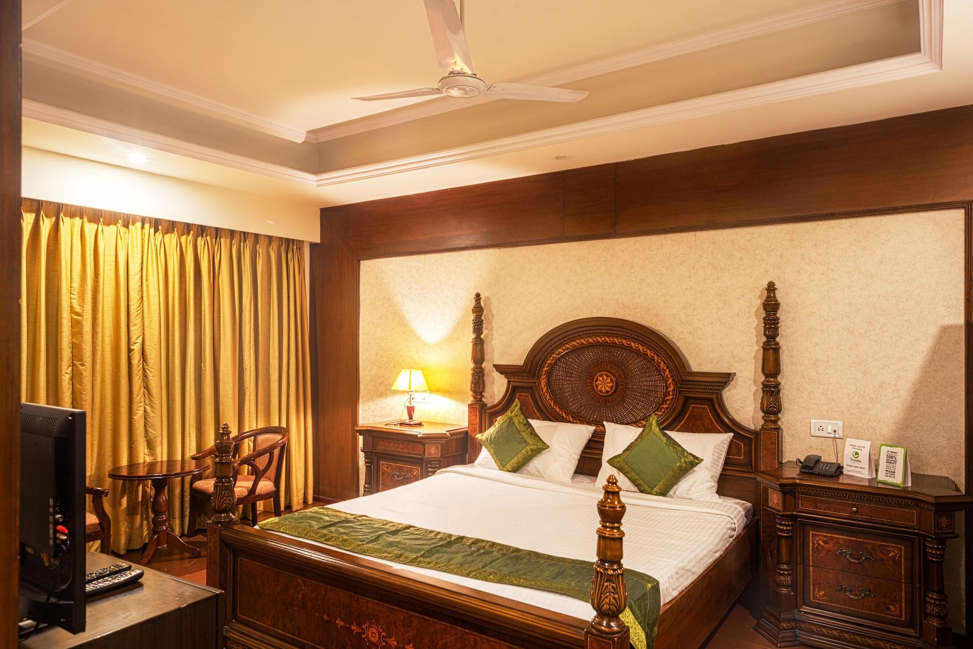 Treebo Trend Grand Plaza Nampally Хидерабад Екстериор снимка