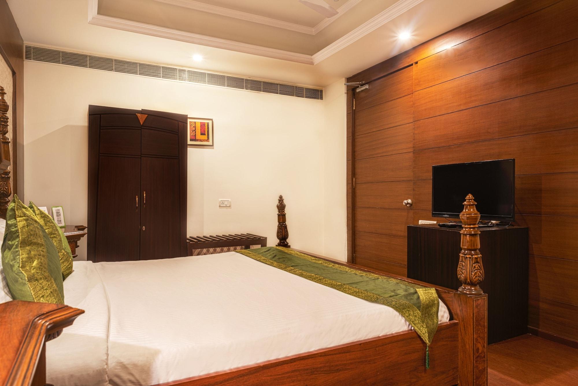 Treebo Trend Grand Plaza Nampally Хидерабад Екстериор снимка