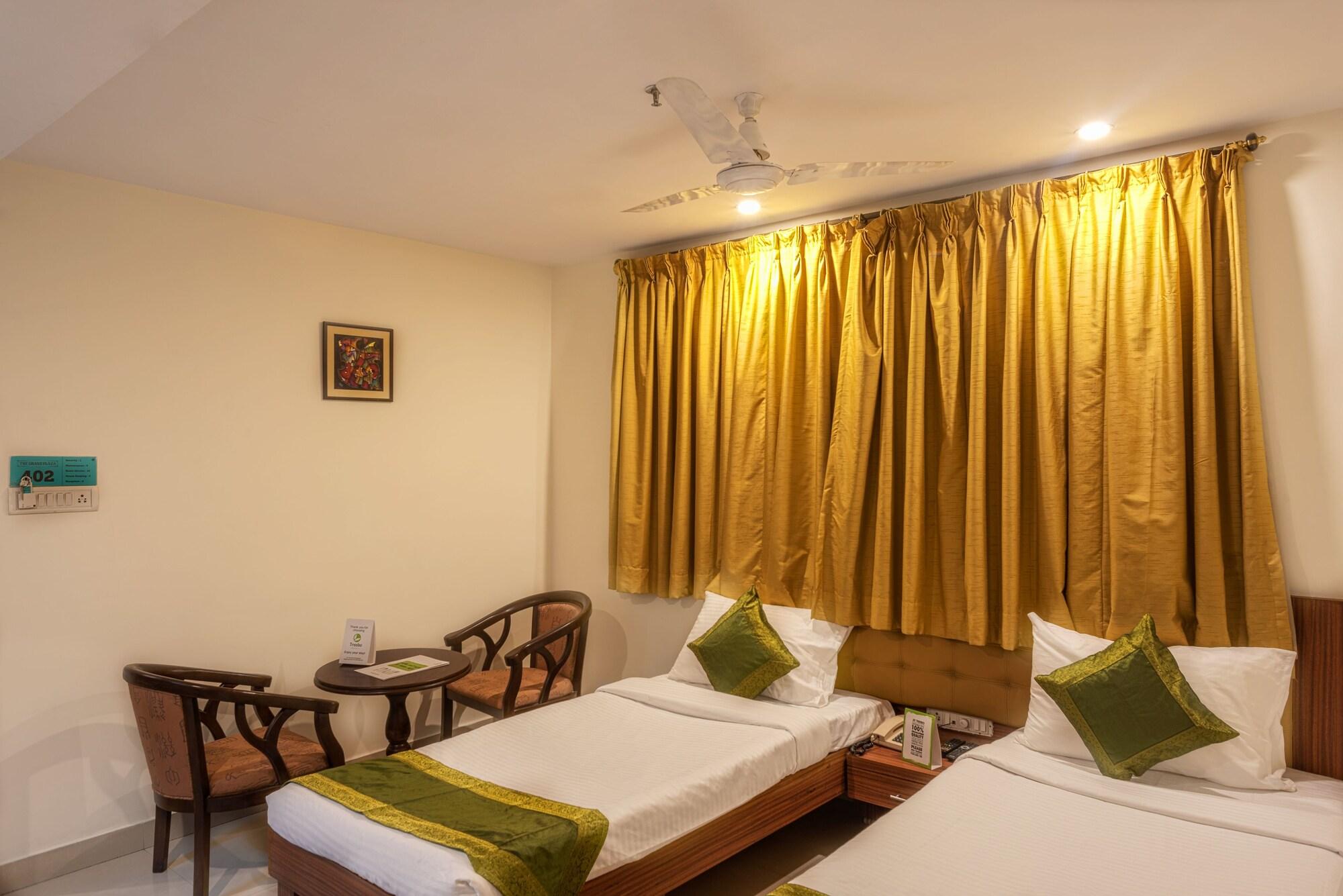 Treebo Trend Grand Plaza Nampally Хидерабад Екстериор снимка