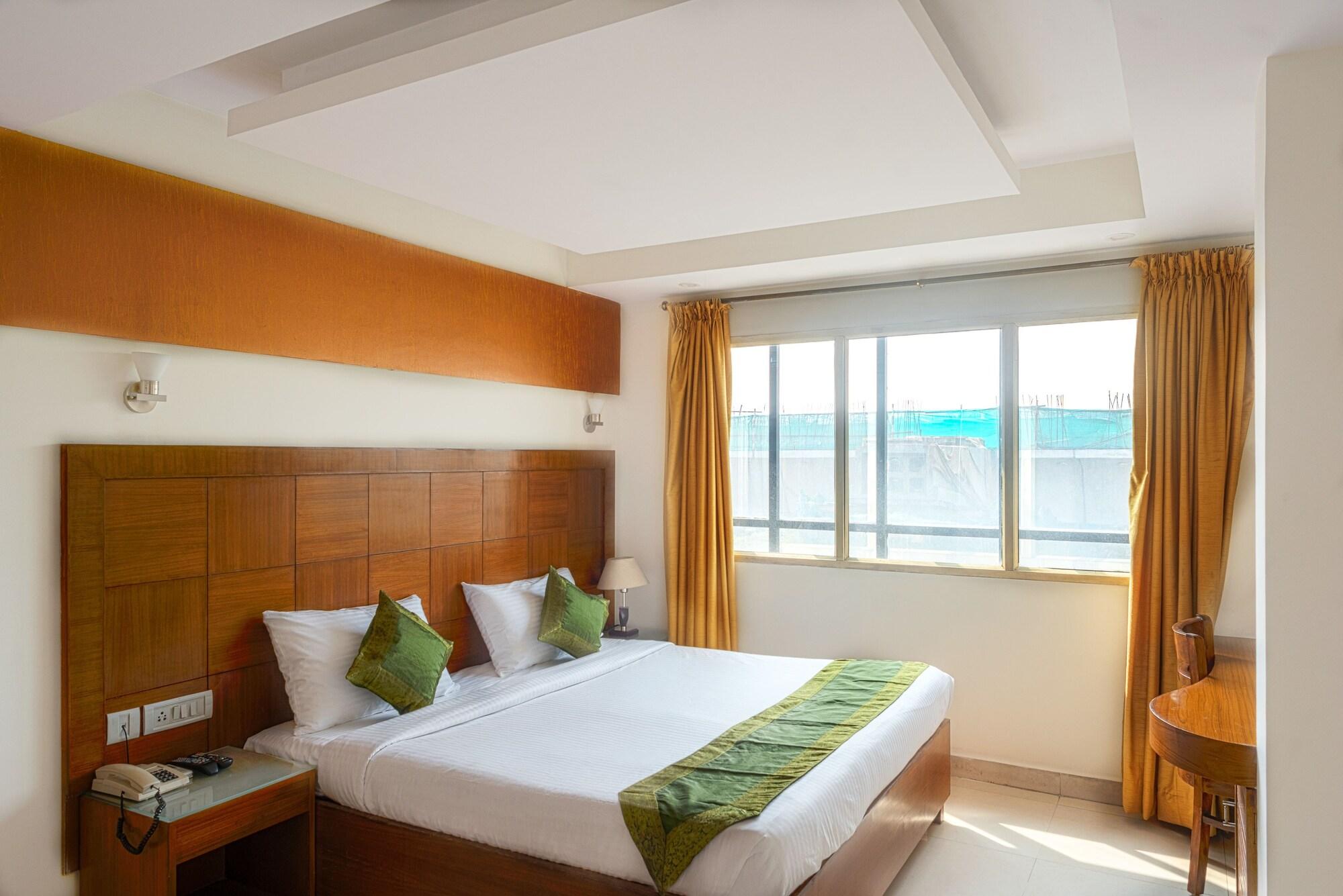 Treebo Trend Grand Plaza Nampally Хидерабад Екстериор снимка