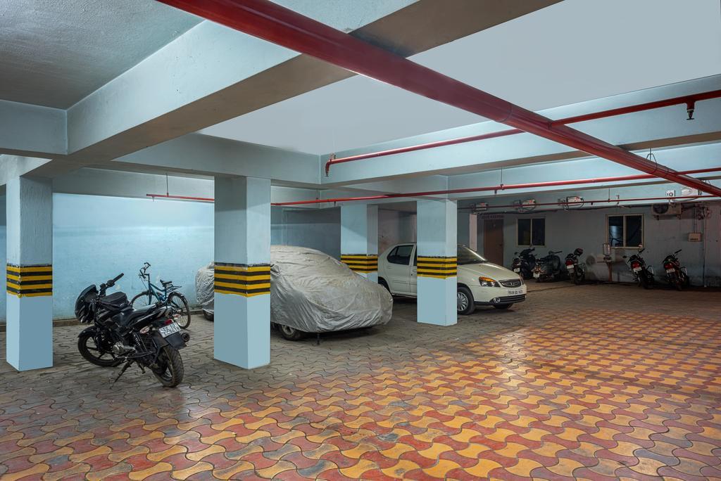 Treebo Trend Grand Plaza Nampally Хидерабад Екстериор снимка